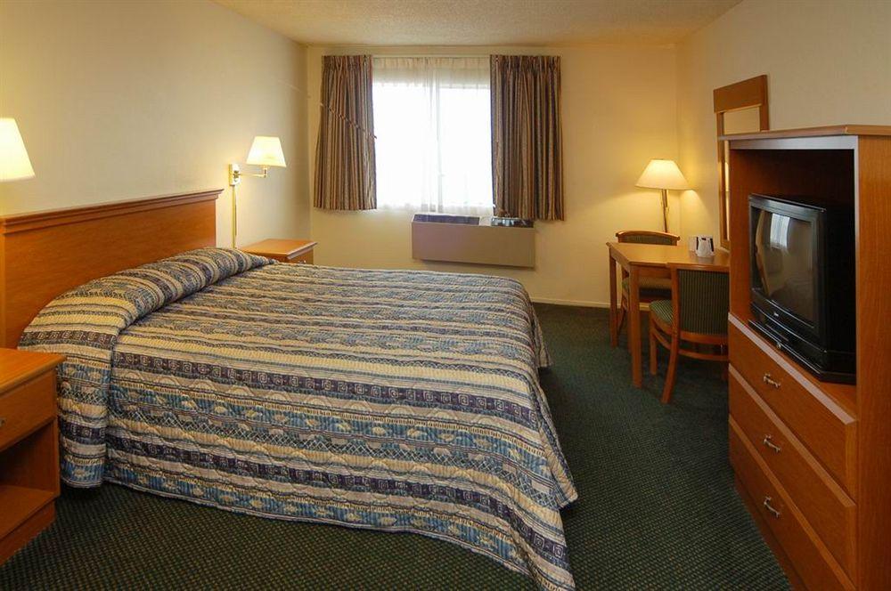 Travelodge By Wyndham สต็อกตัน ภายนอก รูปภาพ